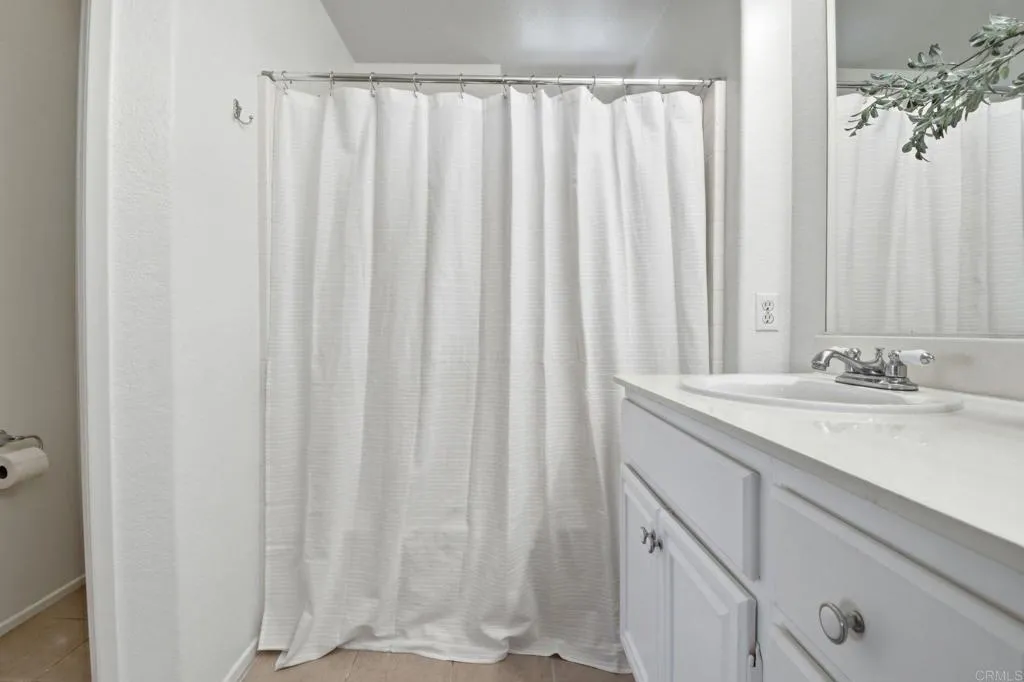 https://cdn.realtyfeed.com/cdn/127/306694685/35821520eec85cfdae35124d19d1b150.webp