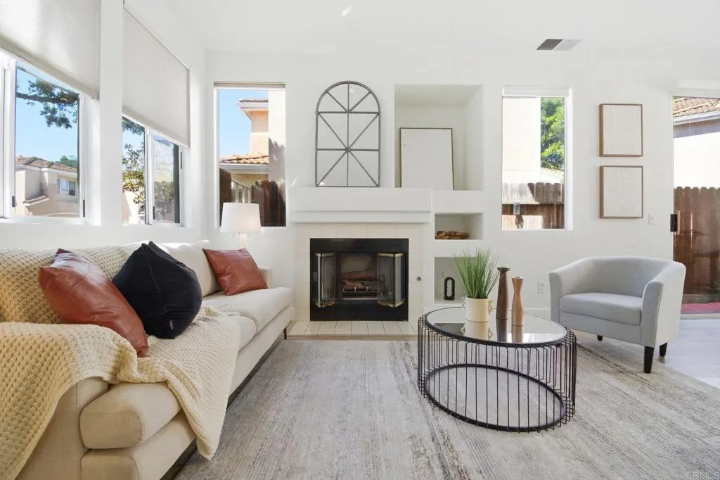 https://cdn.realtyfeed.com/cdn/127/306694685/b46b312c75275741b2a9ba45b54ed741.webp