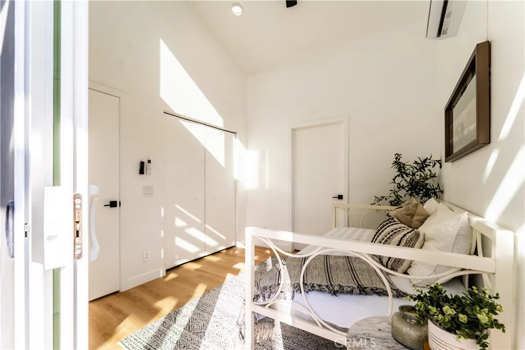 16124 San Fernando Mission, Granada Hills, CA, 91344