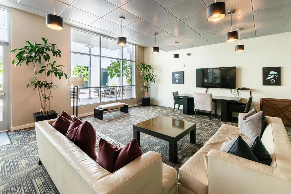 https://cdn.realtyfeed.com/cdn/127/306694730/a203d0cd30d15f73b3f5f051223a0d38.webp