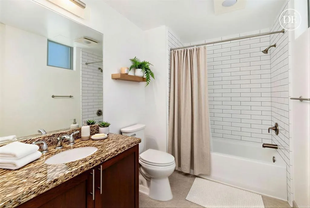 https://cdn.realtyfeed.com/cdn/127/306694730/c0c15956f200d3042312cce1fc64fd24.webp