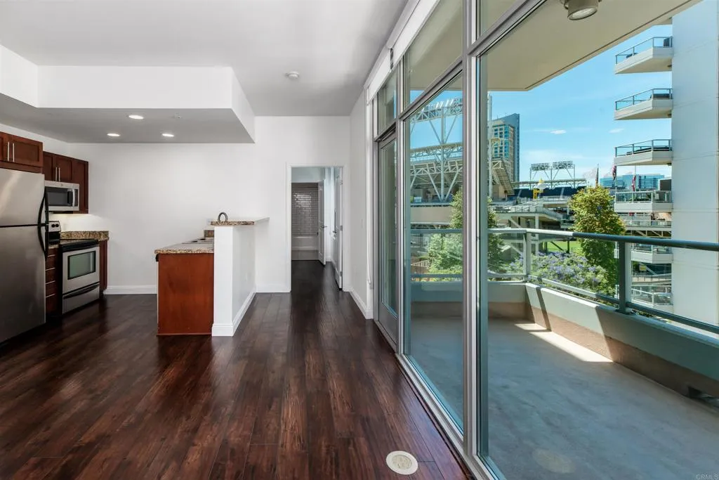 https://cdn.realtyfeed.com/cdn/127/306694730/cb8f54b42e588b9100ecb8871ca2bff8.webp