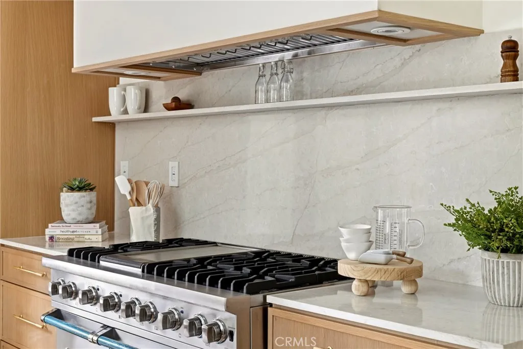 1519 Courtney Avenue, Los Angeles, CA, 90046