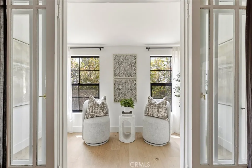 1519 Courtney Avenue, Los Angeles, CA, 90046