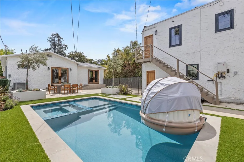 1519 Courtney Avenue, Los Angeles, CA, 90046