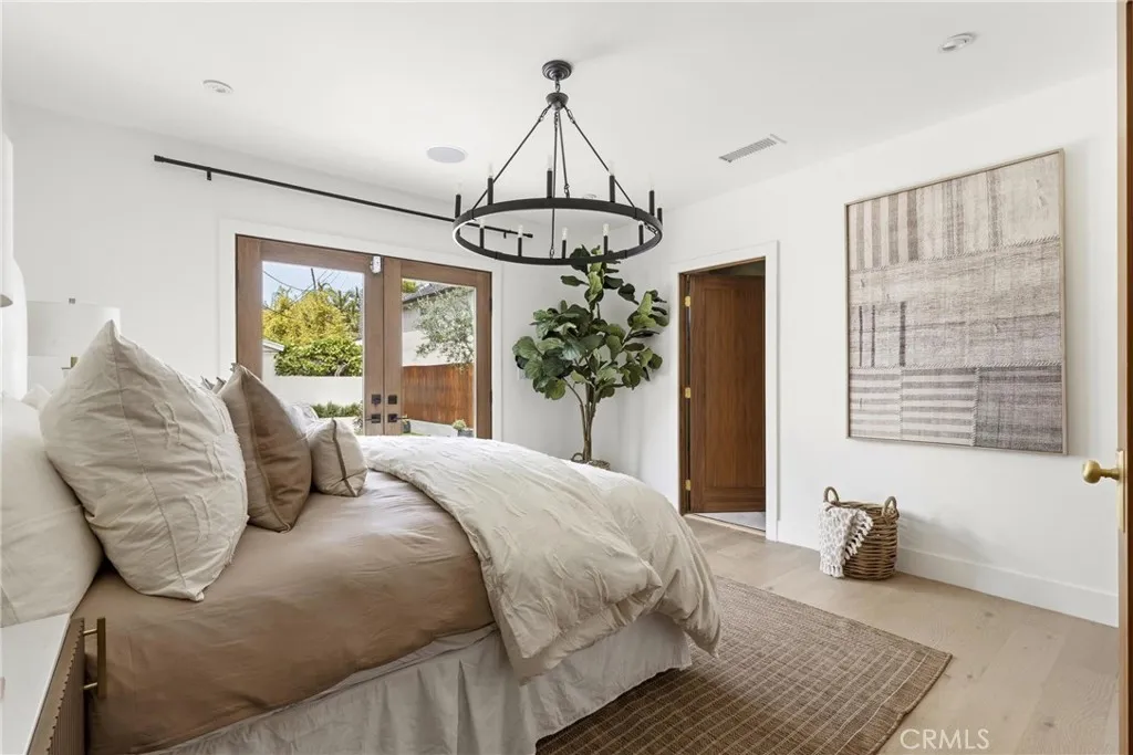 1519 Courtney Avenue, Los Angeles, CA, 90046