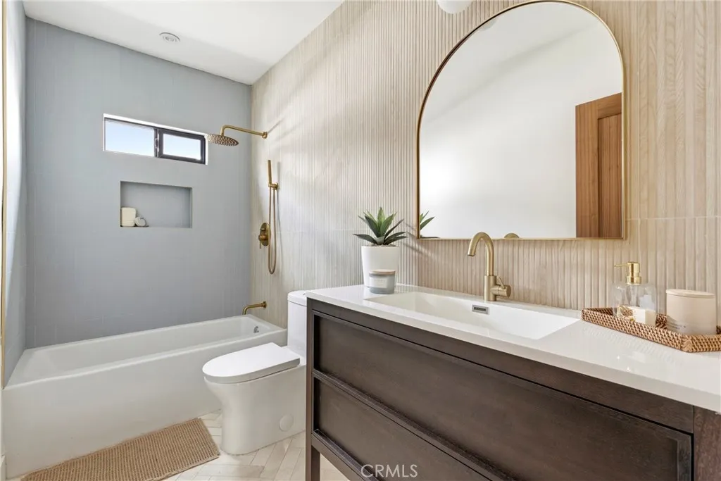 1519 Courtney Avenue, Los Angeles, CA, 90046