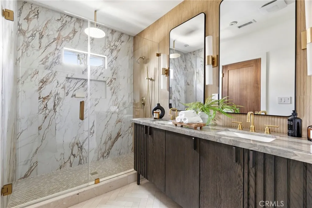 1519 Courtney Avenue, Los Angeles, CA, 90046