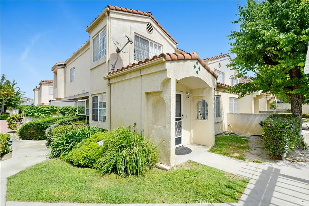 4 Arthur Ave Unit 4