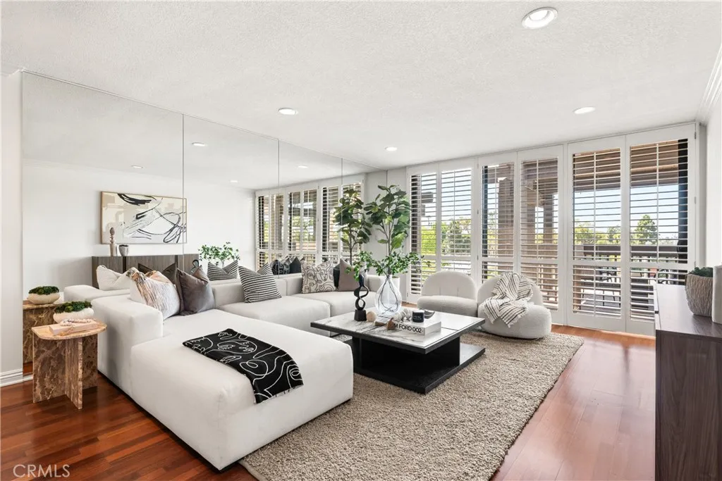 16450 Caminito Vecinos UNIT 106, San Diego, CA, 92128