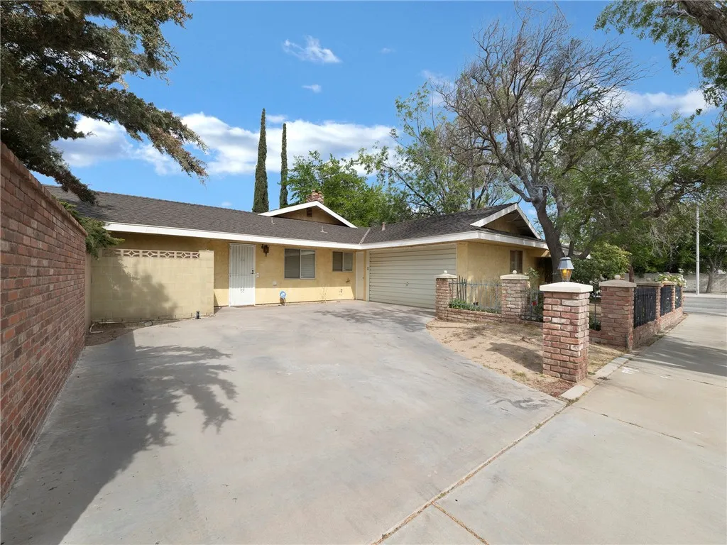 1150 Lancaster, Lancaster, CA, 93535