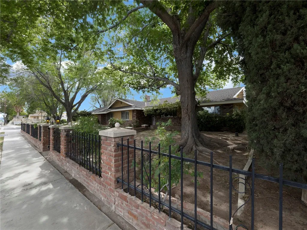 1150 Lancaster, Lancaster, CA, 93535