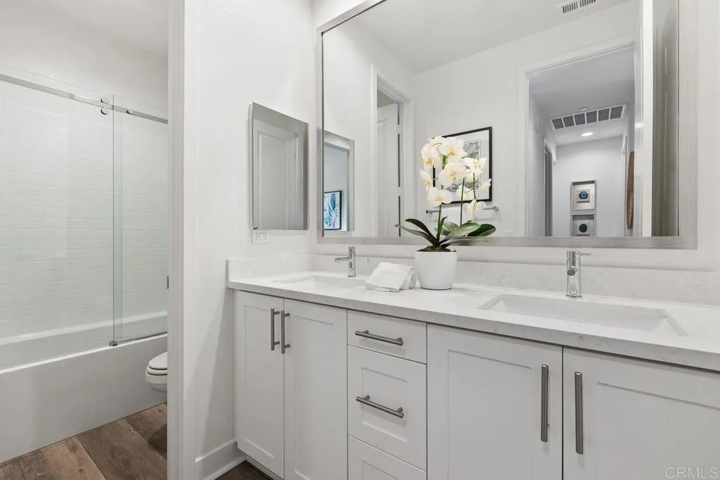 https://cdn.realtyfeed.com/cdn/127/306694994/5ae4dd1340c269dfc3d5e023e3137a07.webp
