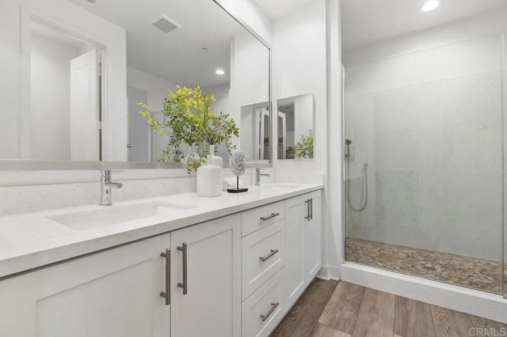 https://cdn.realtyfeed.com/cdn/127/306694994/636fcd7d8ce7e0d7bd560d74125d525a.webp