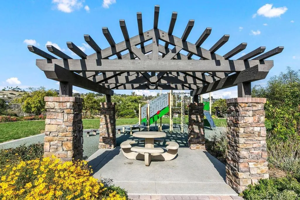 https://cdn.realtyfeed.com/cdn/127/306694994/dee11f830de7aac84470f5c7d5365c8f.webp