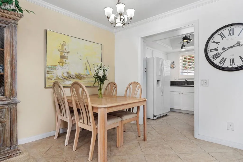 https://cdn.realtyfeed.com/cdn/127/306694997/e6121718d54a94992cd94ed69f6489f4.webp
