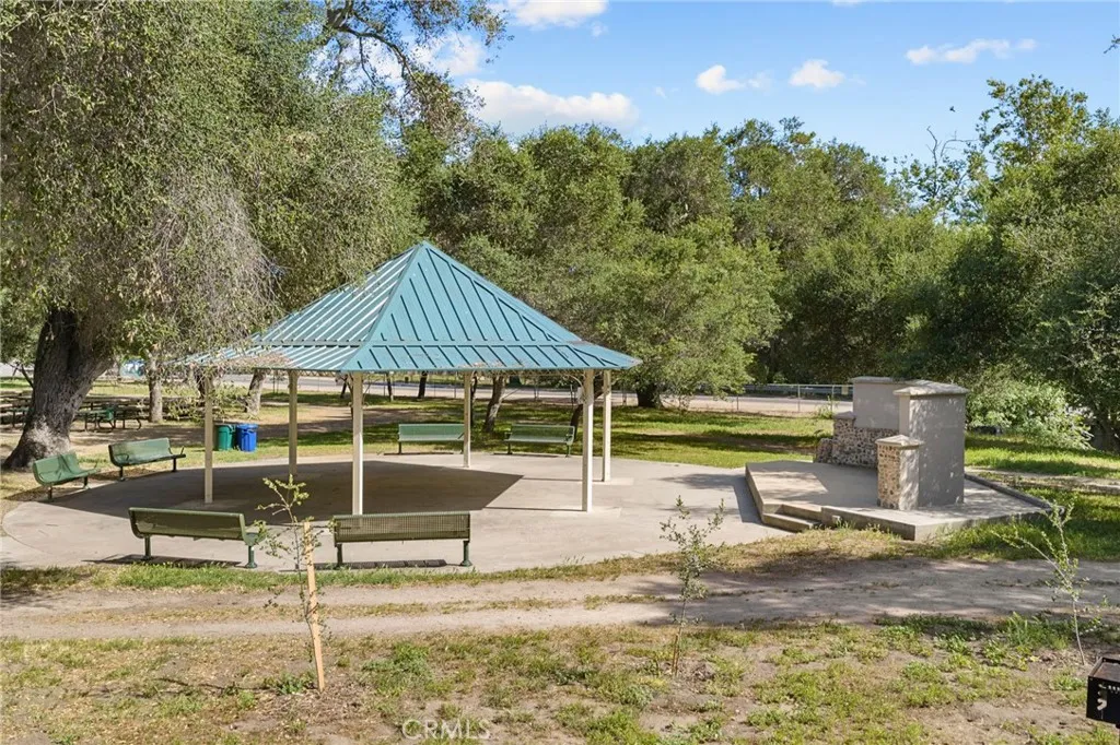 https://cdn.realtyfeed.com/cdn/127/306695038/13dace905675ac4a40480959404edb73.webp