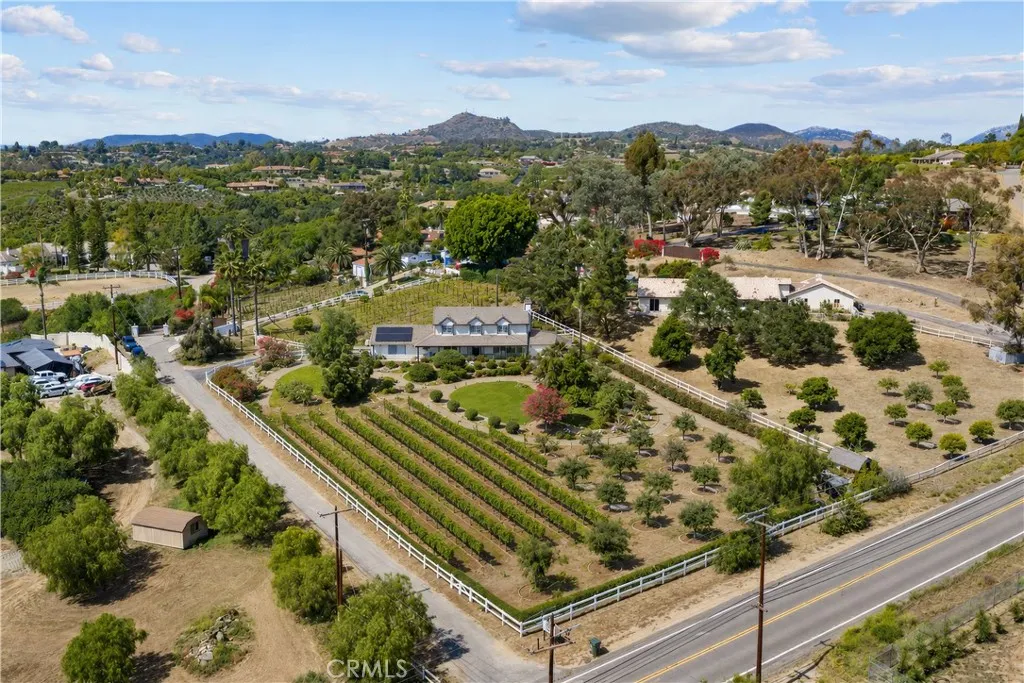 3162 Reche Road, Fallbrook, CA 92028 - Photo 2 of 39, Fallbrook, CA