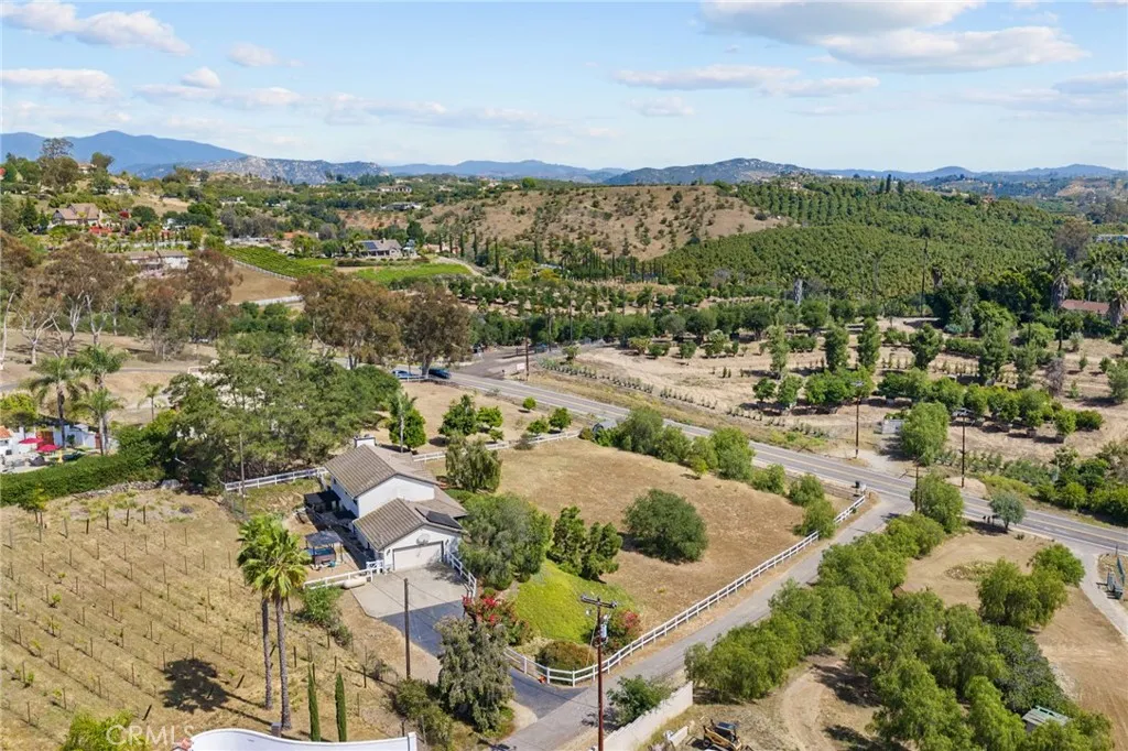 3162 Reche Road, Fallbrook, CA 92028 - Photo 4 of 39, Fallbrook, CA