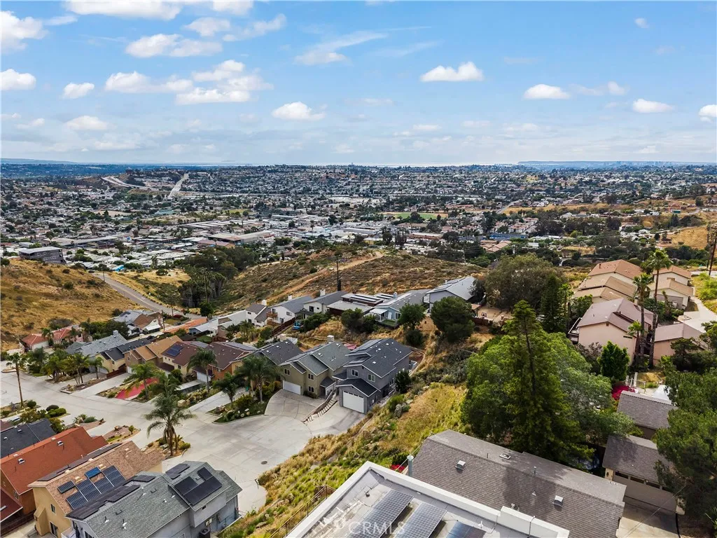 https://cdn.realtyfeed.com/cdn/127/306695050/2b882cb1921dfa599b61fc448b1d7e4b.webp