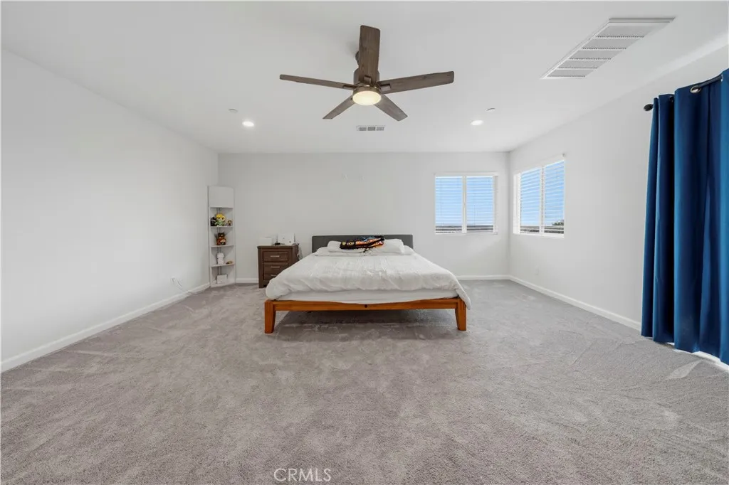https://cdn.realtyfeed.com/cdn/127/306695050/5f5fba08560b97aa69a752aa76f32c14.webp