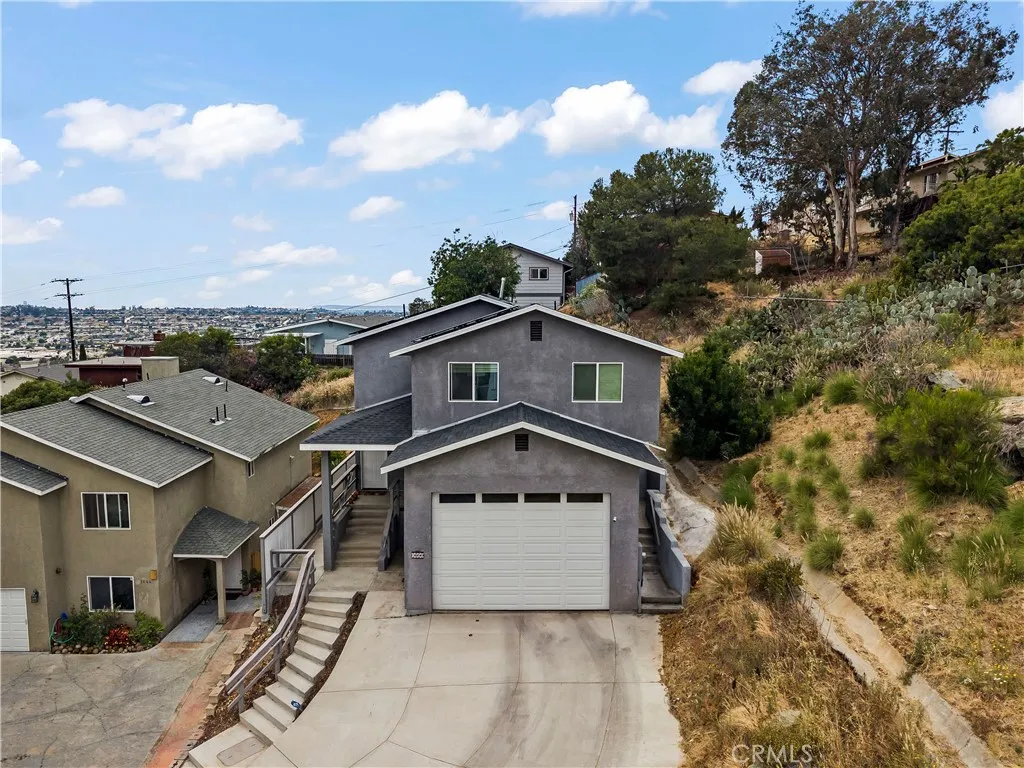 https://cdn.realtyfeed.com/cdn/127/306695050/887a1bb8f4e6cf008bc03b1c804b9fc8.webp