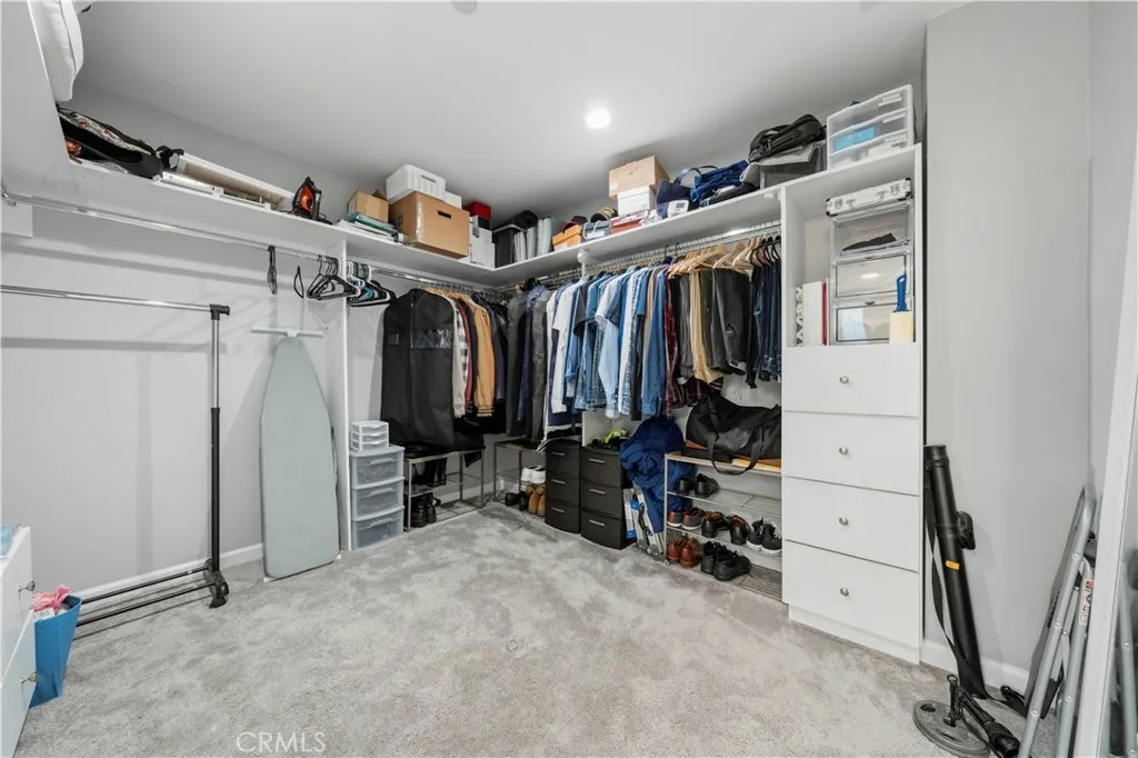 https://cdn.realtyfeed.com/cdn/127/306695050/bc1865e4613fed24460714ac2aa60210.webp