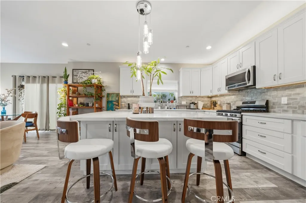 https://cdn.realtyfeed.com/cdn/127/306695050/c78a98391baa4ab73ee06b69d2641e0f.webp