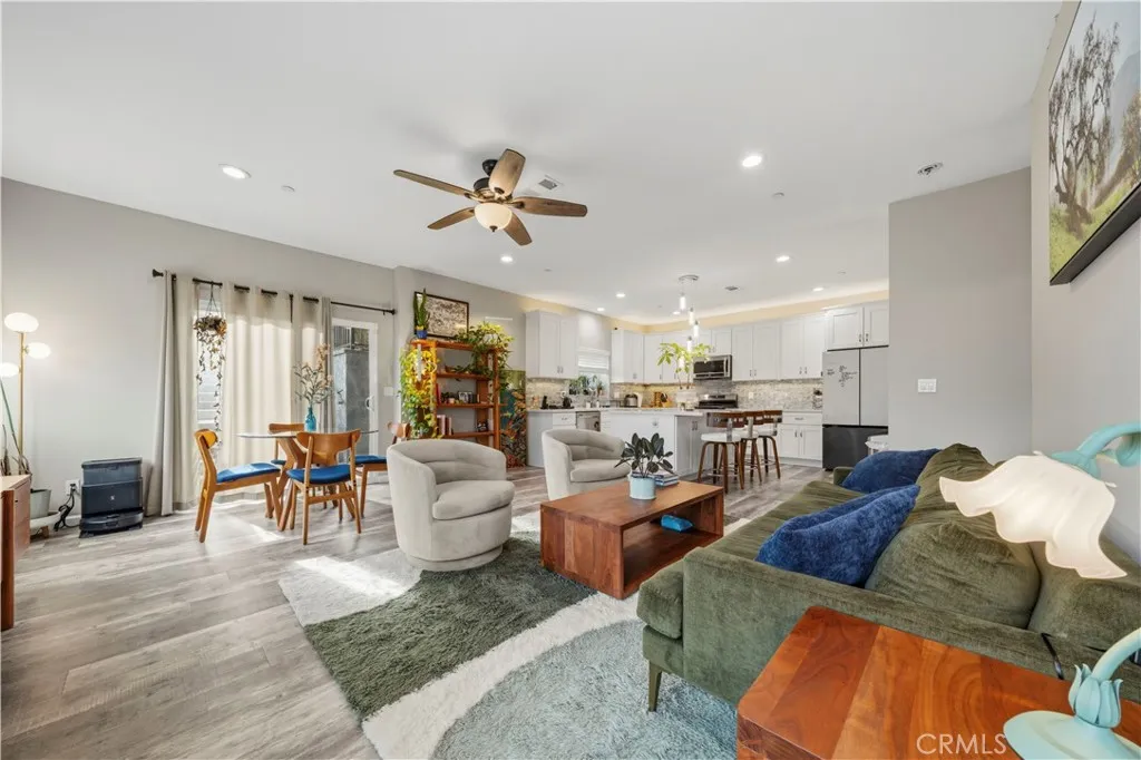 https://cdn.realtyfeed.com/cdn/127/306695050/ef92ad95ea9dfb8d8c31b7e06c873da2.webp