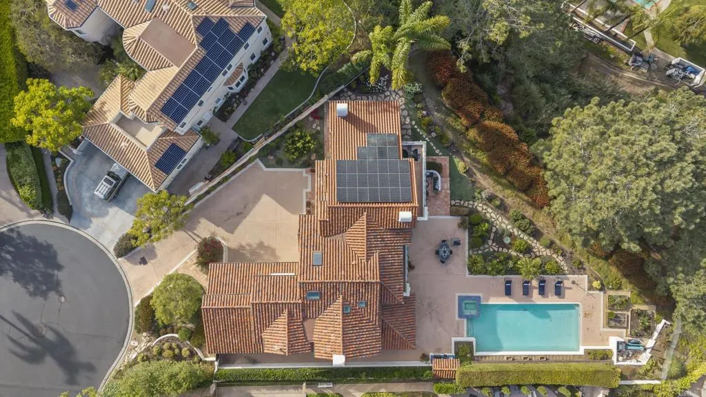 https://cdn.realtyfeed.com/cdn/127/306695055/05e5856199a507bca3199786d7a0a02d.webp