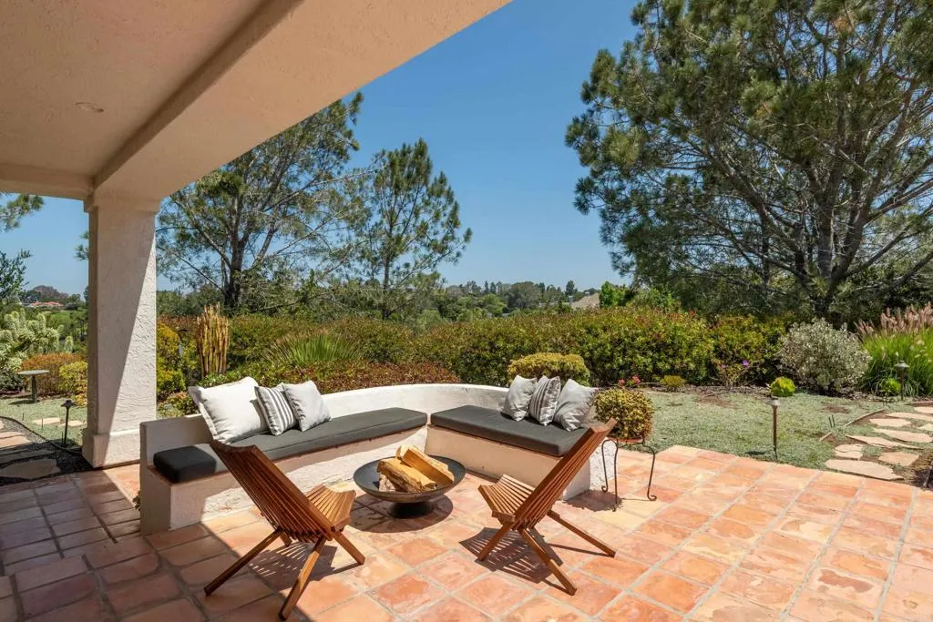 https://cdn.realtyfeed.com/cdn/127/306695055/0e1fcf9592dc0d378c83db736ed2f8df.webp