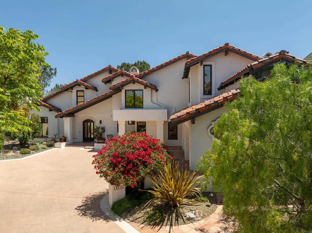 https://cdn.realtyfeed.com/cdn/127/306695055/203642ad283b88758587ebd9648d6c49.webp
