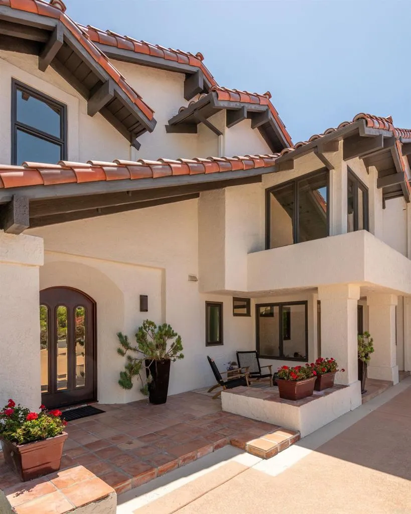 https://cdn.realtyfeed.com/cdn/127/306695055/3306ecaaa3d60b5e067c8a37e5cce949.webp