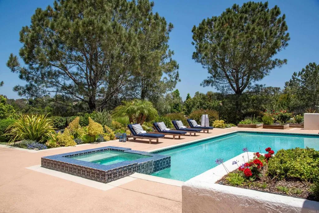 https://cdn.realtyfeed.com/cdn/127/306695055/873c83411d0cdd5d35272e9e1bb327ee.webp