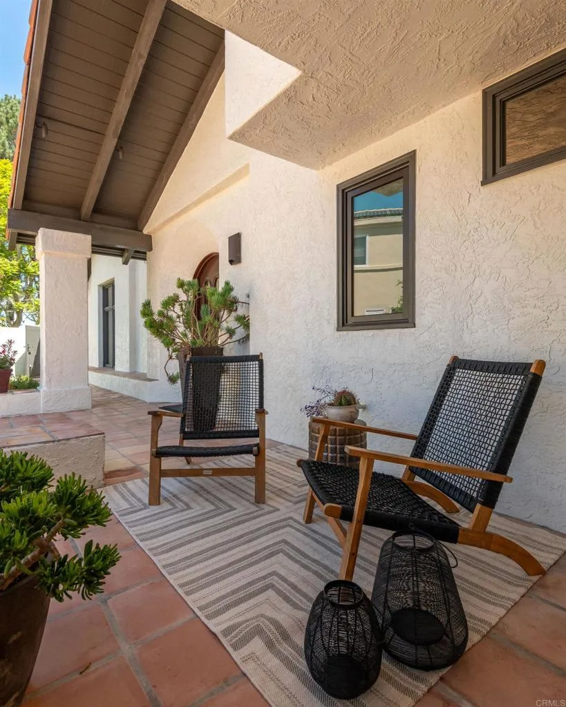 https://cdn.realtyfeed.com/cdn/127/306695055/aca6e518916425b13af859a76818fe85.webp
