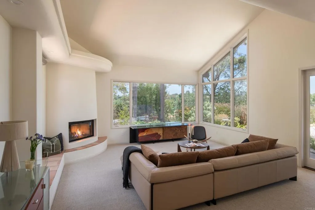 https://cdn.realtyfeed.com/cdn/127/306695055/c10a6db7d97371d02a5b88d85f120ac9.webp