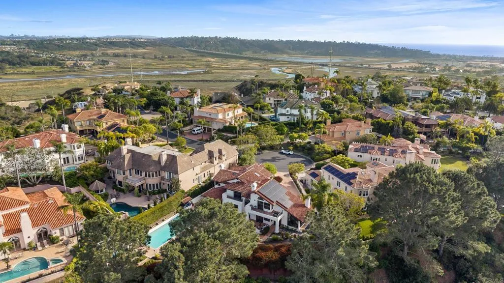https://cdn.realtyfeed.com/cdn/127/306695055/c28954a93309f4fcea9a75fe5a17db23.webp