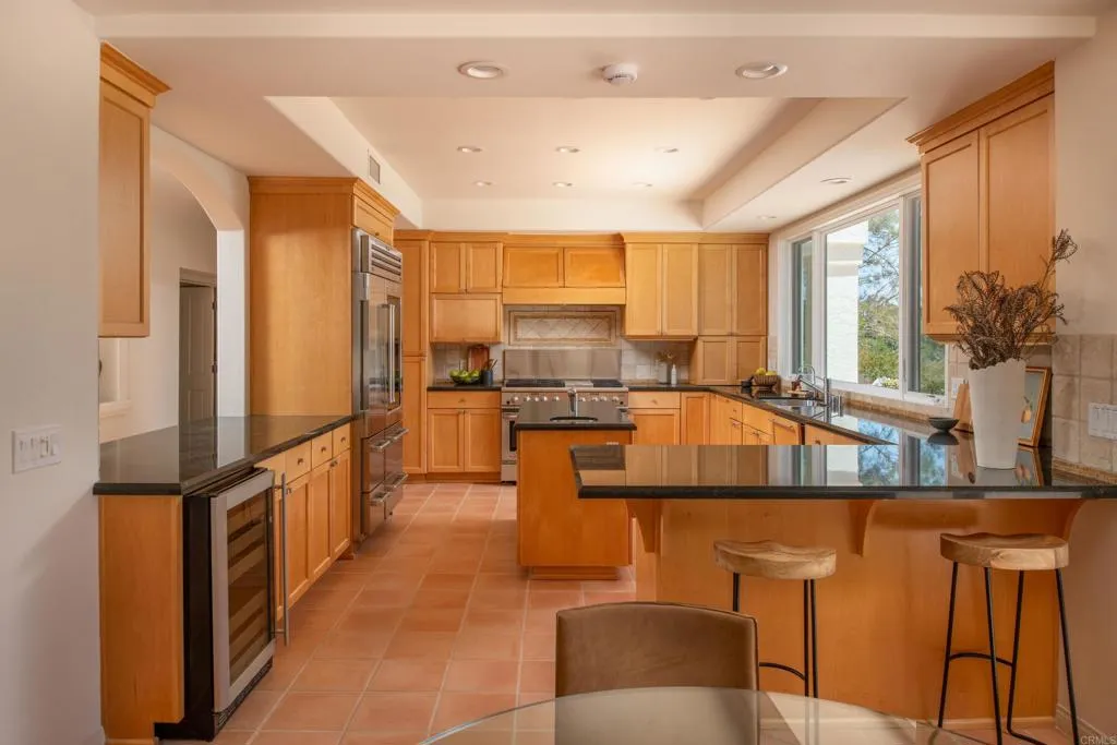 https://cdn.realtyfeed.com/cdn/127/306695055/dfa0095feaa681247f8f69e512a1db4a.webp