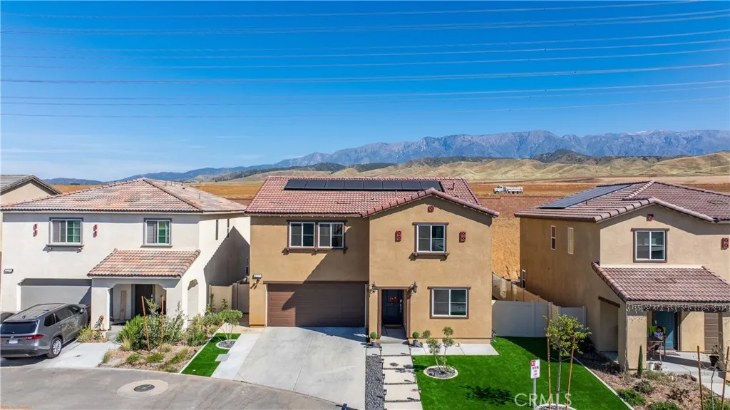 Banning, CA 92220
