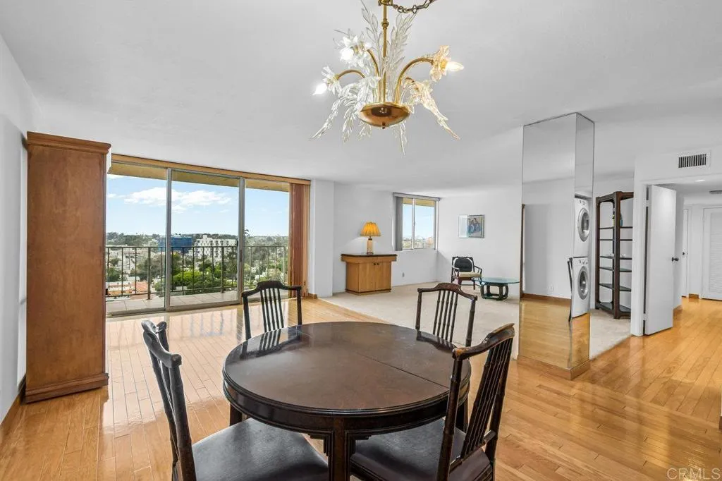 https://cdn.realtyfeed.com/cdn/127/306695083/2fa14f4598af180901149e3a413444d1.webp