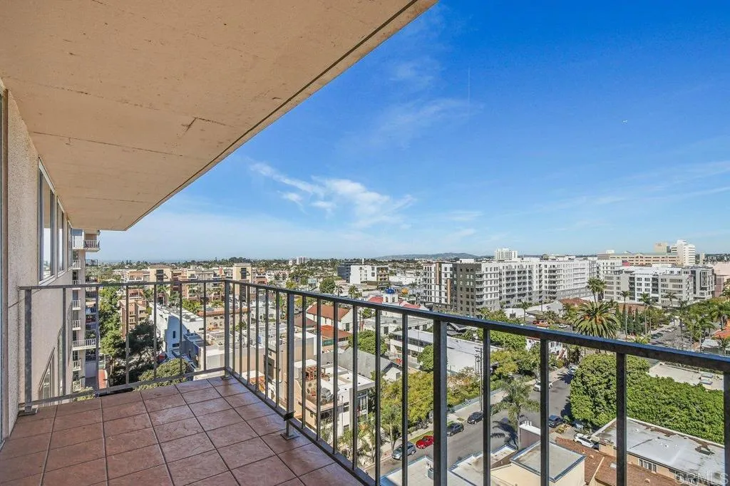 https://cdn.realtyfeed.com/cdn/127/306695083/6cd89db332e4d0089f744368b87665a1.webp