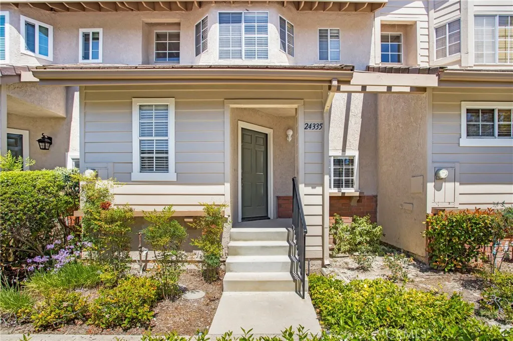 Laguna Hills, CA 92653