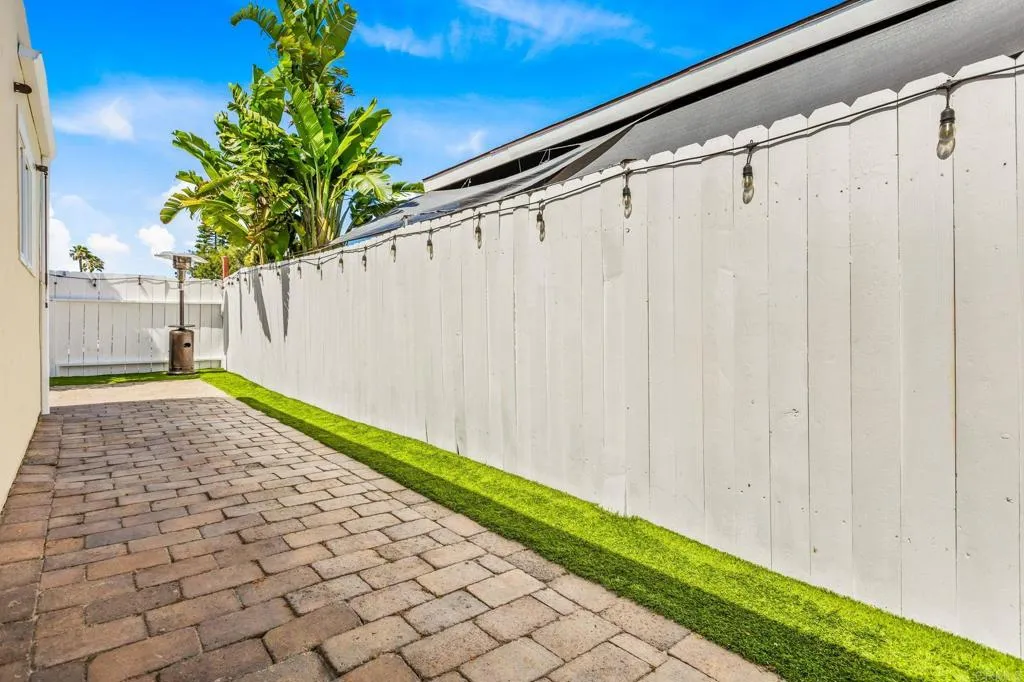 https://cdn.realtyfeed.com/cdn/127/306695124/4b16c75f0f9ef770e357f5226a011a56.webp