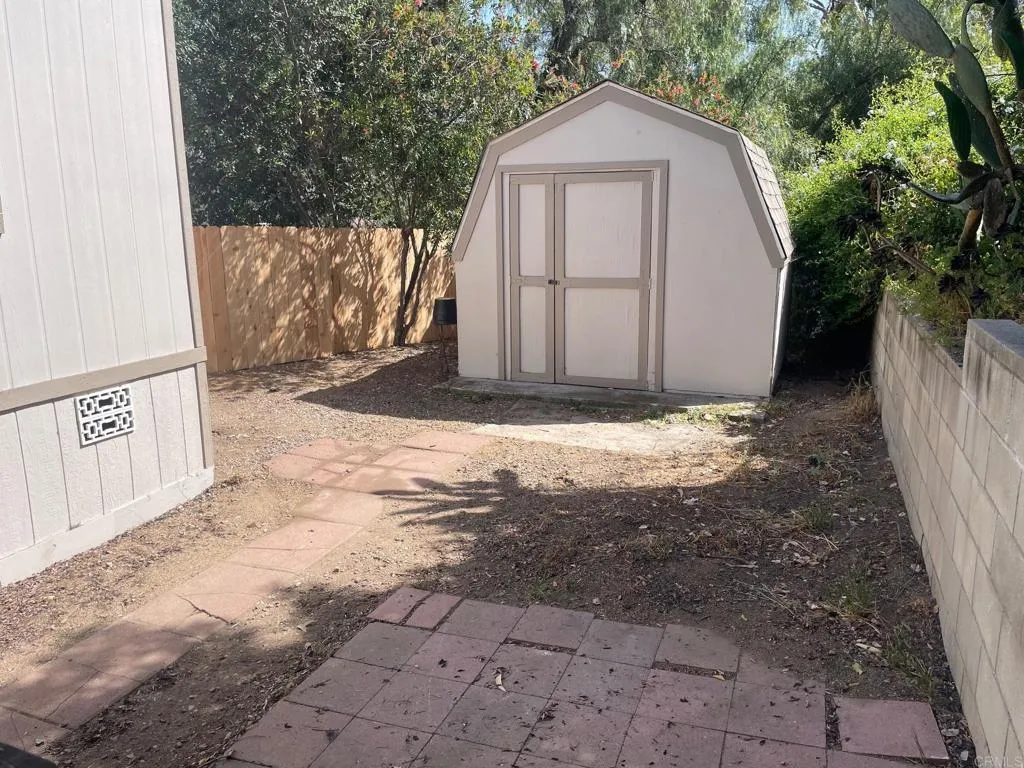 https://cdn.realtyfeed.com/cdn/127/306695157/1e537739f483e78e0a70db5920f0691f.webp