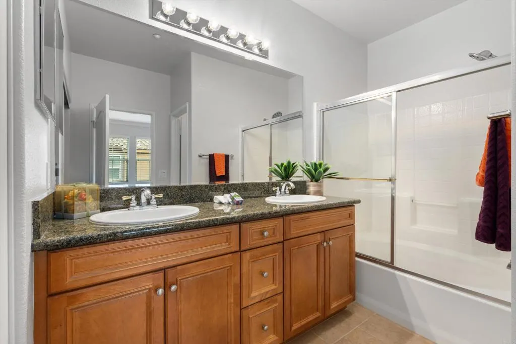 Photo #18: NDP2603743 Listing: Photo #18