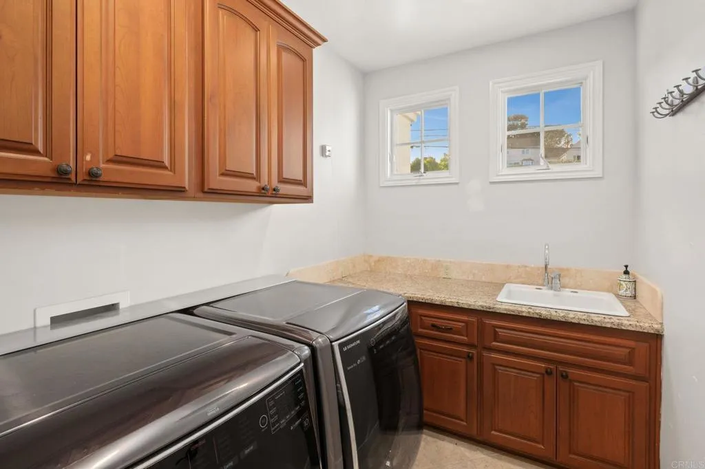 https://cdn.realtyfeed.com/cdn/127/306695221/926bb9e1637b148a0fcf0f6e9c974704.webp