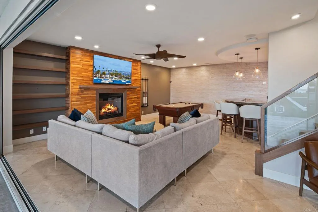 https://cdn.realtyfeed.com/cdn/127/306695221/9dbc36b04473ead1c5ffd76399a83104.webp