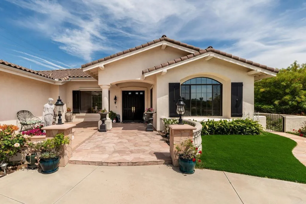 https://cdn.realtyfeed.com/cdn/127/306695237/60b6b932cb80a1036457e21b21a883db.webp