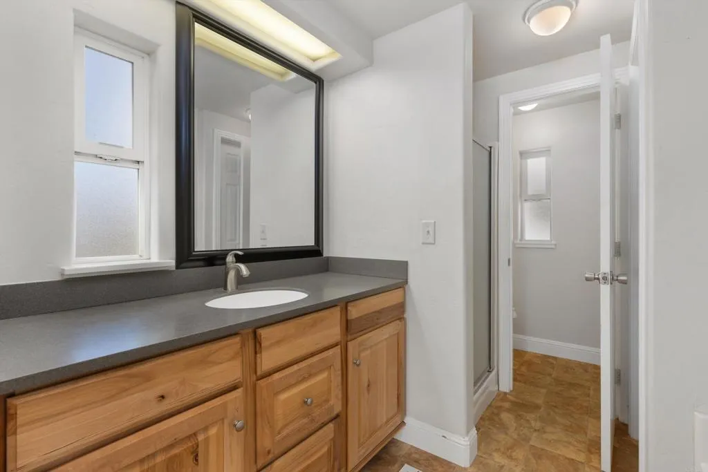 https://cdn.realtyfeed.com/cdn/127/306695509/0b4693c002aa5fe7760d5da0b621c48f.webp