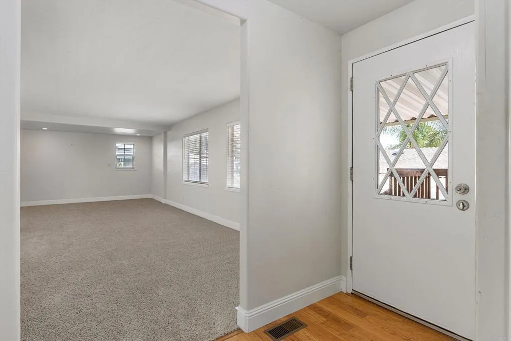 https://cdn.realtyfeed.com/cdn/127/306695509/5be10edfa7f79e616265453c5ace8656.webp
